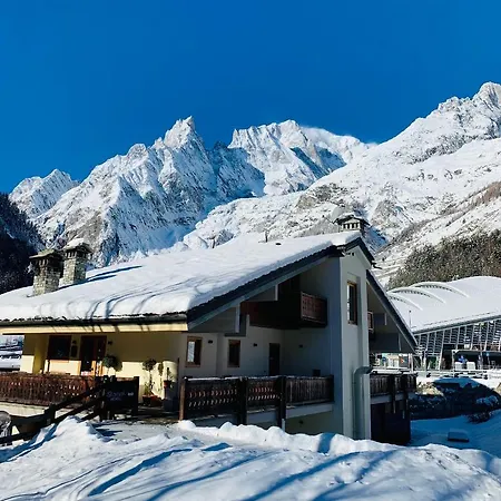 Shatush Hotel