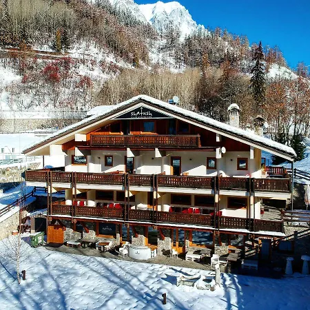 Shatush Hotel 3*