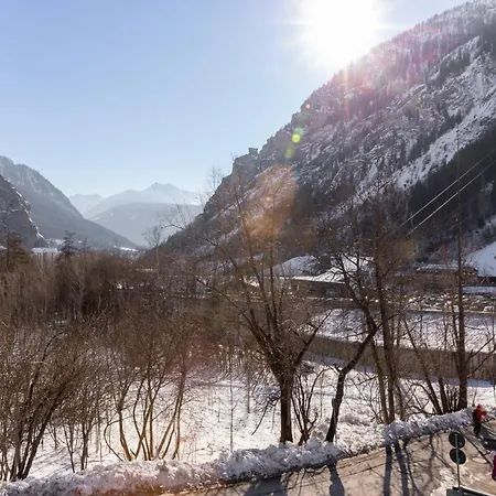 Shatush 3* Courmayeur