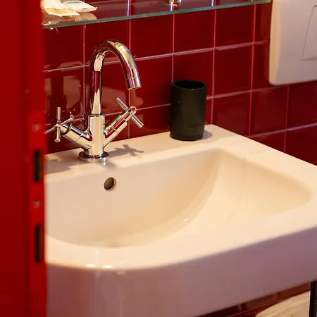 Shatush Hotel 3*