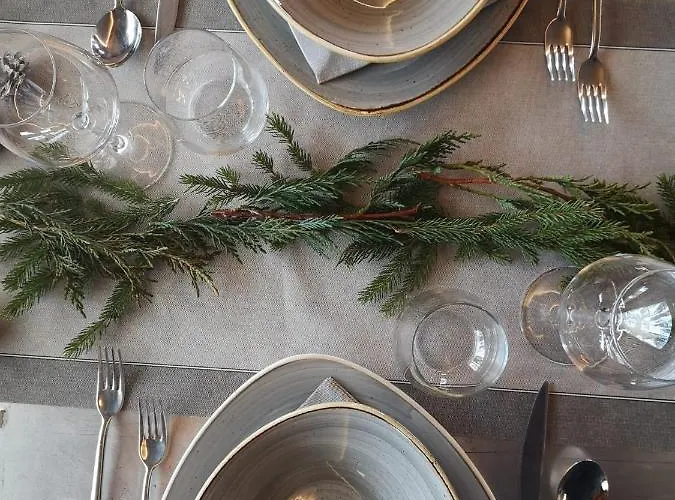 シャトゥーシュ オテル 3* クールマイユール