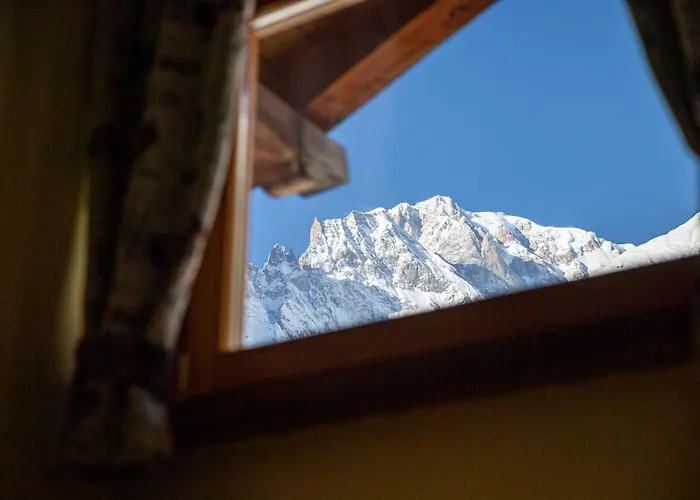 シャトゥーシュ オテル